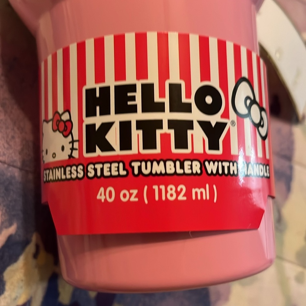 HELLO KITTY 40 oz Stainless Tumbler - Picture 2 of 5